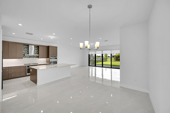 Building Photo - 13080 Feathering Wy