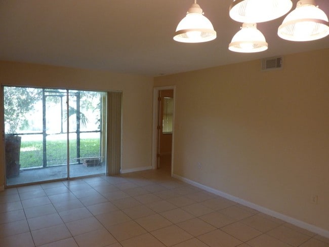 Primary Photo - 2571 NW 56th Ave