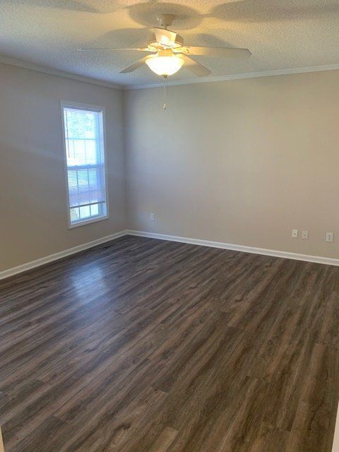 Building Photo - 3979-Mmm9 Sterling Pointe Dr