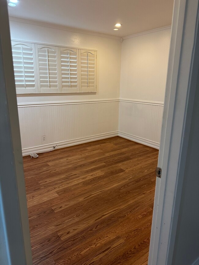 Building Photo - 503 S Vicki Ln