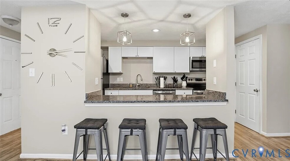 Building Photo - 7604 Roscommon Ct