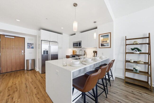 Building Photo - 399 Fremont St