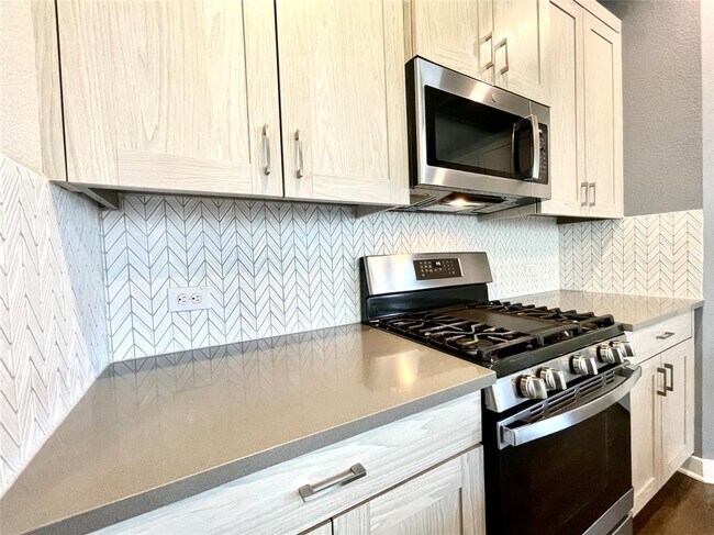 Building Photo - 708 Bridle Creek Dr
