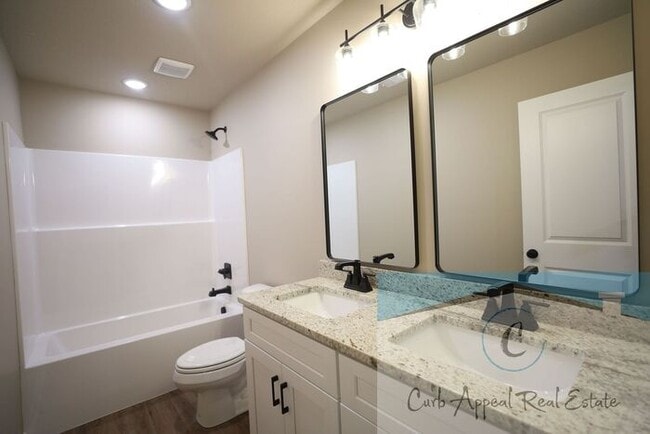 Building Photo - Beautiful new construction 3 bed / 2 bath home - Brookland!