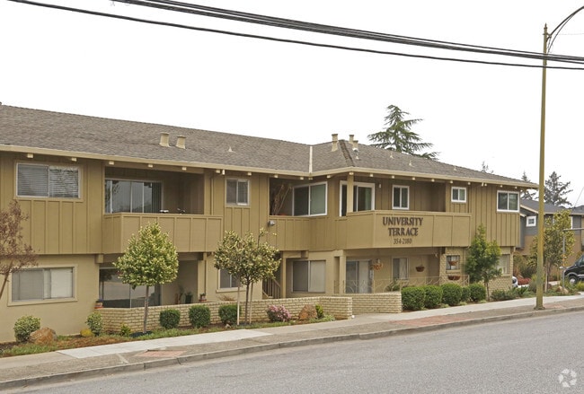 Building Photo - University Terrace Apartments