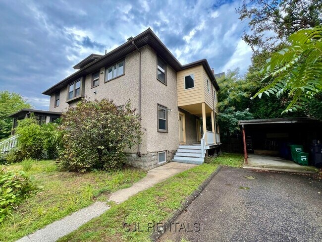 Building Photo - 40 Copley St