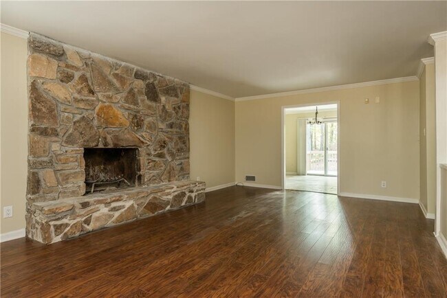 Building Photo - 4140 Gunnin Rd