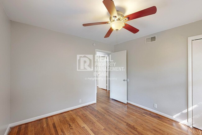 Building Photo - 3 bedroom Single Story Home for Rent in Sh...