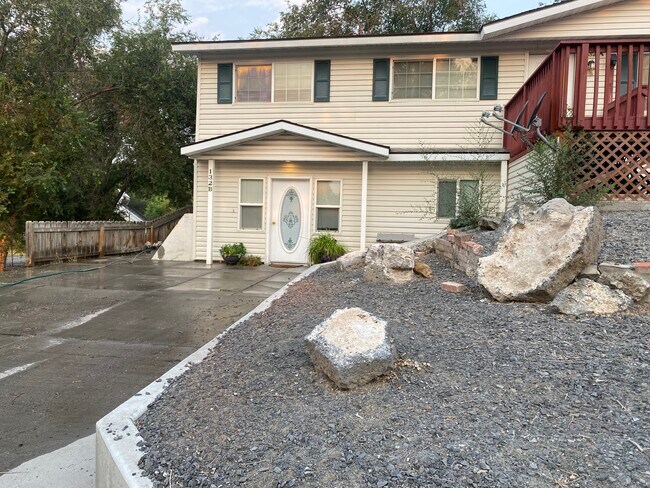 Building Photo - 132 N Bliss St