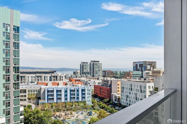 Building Photo - 708 Long Bridge St