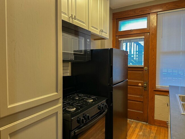 Building Photo - 1 bed, 1 bath