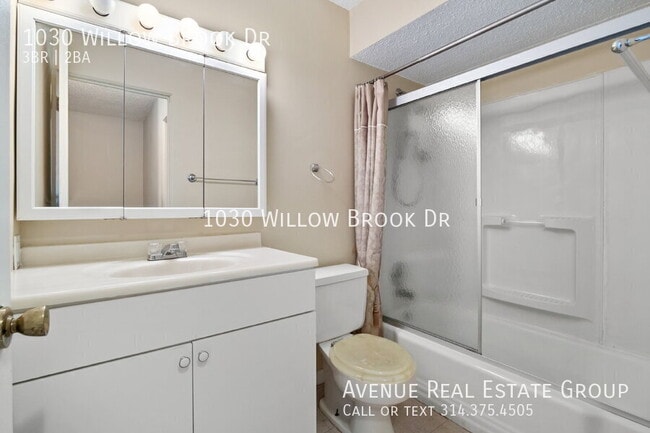 Building Photo - 1030 Willow Brook Dr