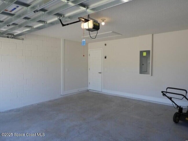 Building Photo - 1126 Kylar Dr NW