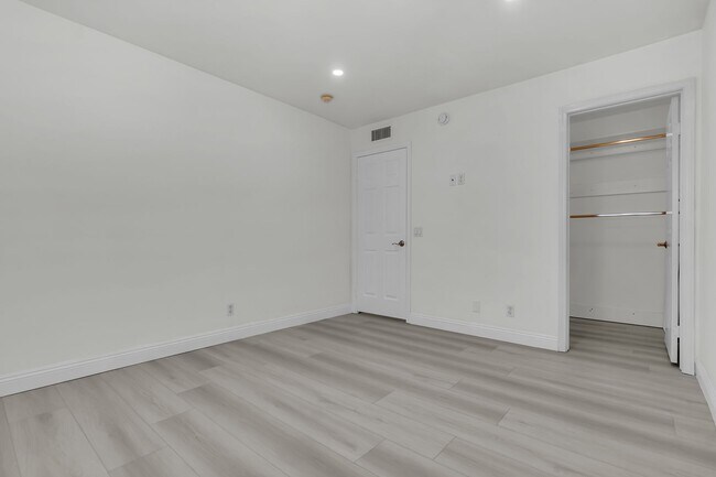 Building Photo - 11625 Allen