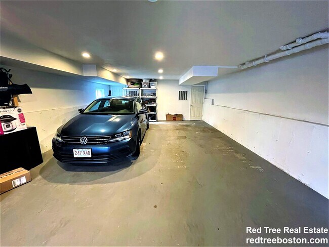 Building Photo - 62 Horace St