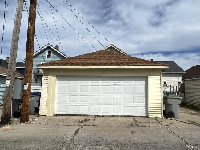 Building Photo - 4239 N 26th St