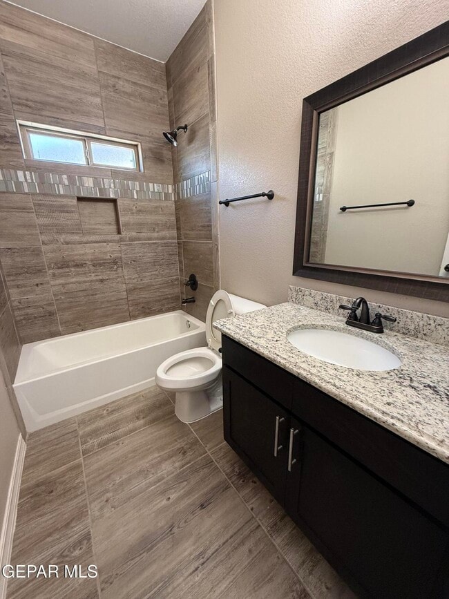 Building Photo - 12551 New Dawn Dr
