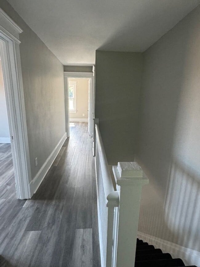 Building Photo - 3 bedroom