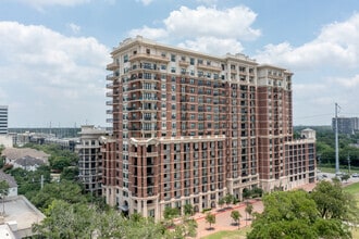 Building Photo - The Ivy Park Place