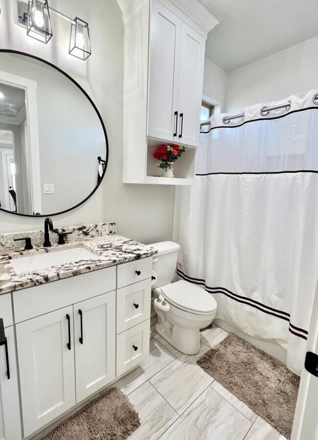 Building Photo - 165 Rustic Trl Rd