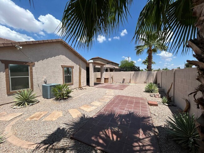 Building Photo - Spacious 3-Bedroom Home in Sought-After Jo...
