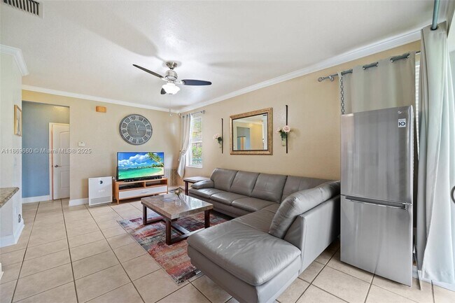 Building Photo - 15376 14th Manor