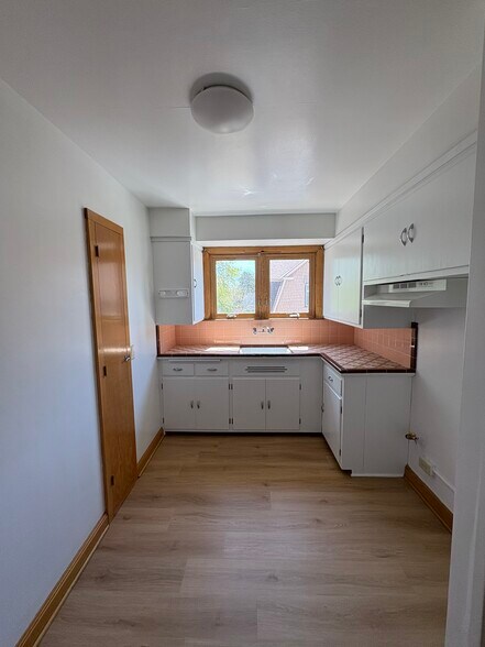 Kitchen - 1954 S 82nd St