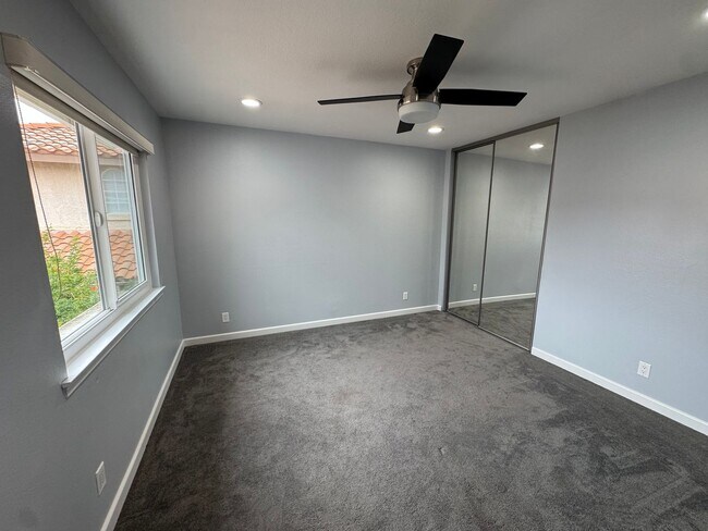 Building Photo - Agoura Hills Gem with Private Yard & HOA Pool
