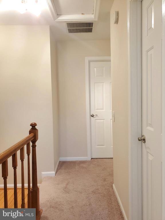 Building Photo - 14721 Basingstoke Loop