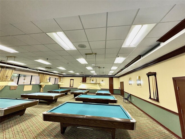 Building Photo - 12500 SW 5th Ct