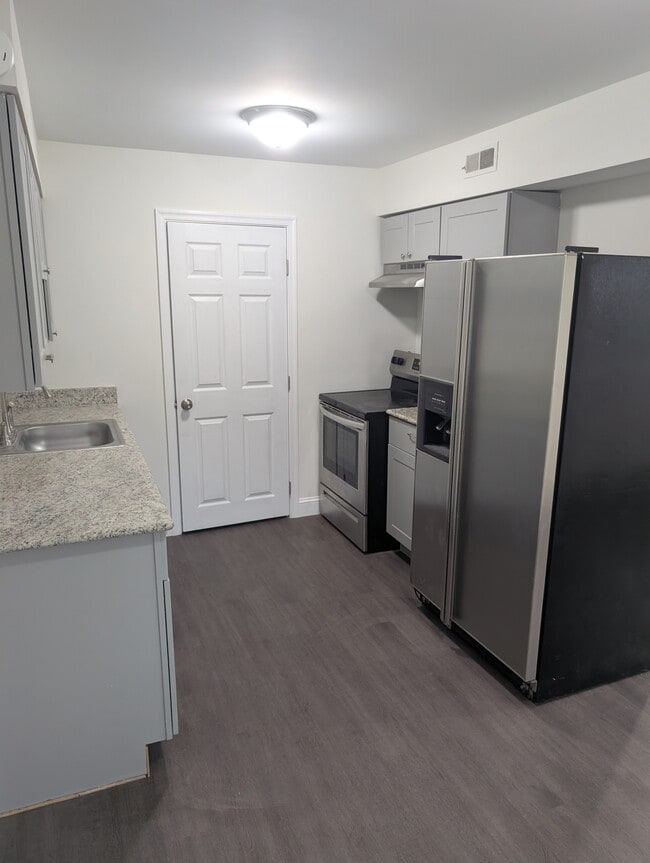 Building Photo - 1123 Bethlehem Pike