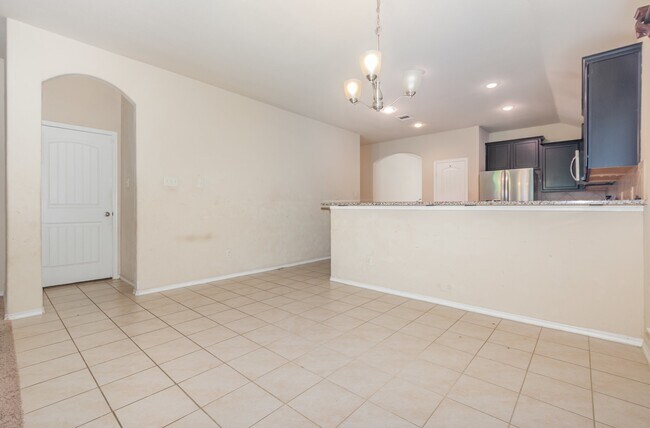 Building Photo - 9012 Cross Oak Ranch Blvd