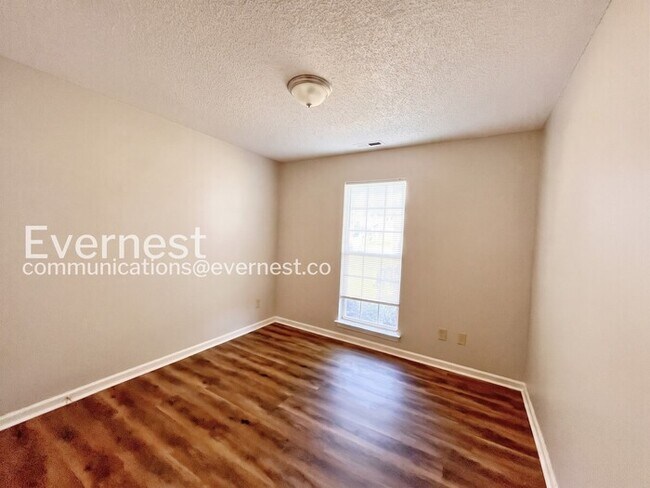 Building Photo - 4588 Lands End Ct SW