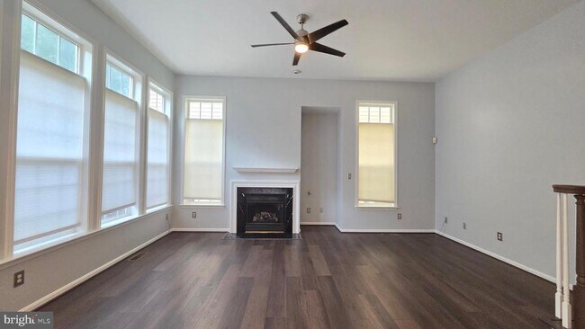 Building Photo - 7659 Shuttington Dr
