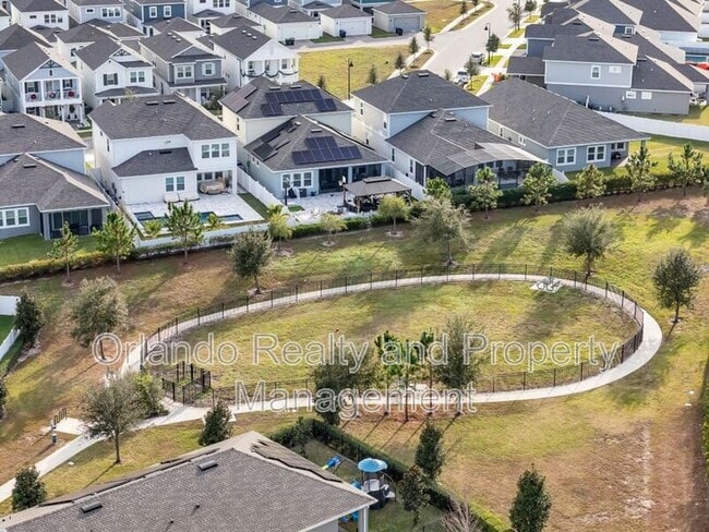 Building Photo - 15155 Mayberry Dr