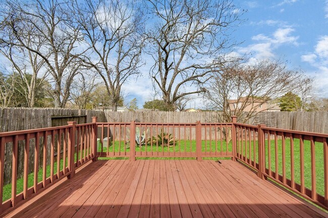 Building Photo - 2626 Orchard Creek Ln