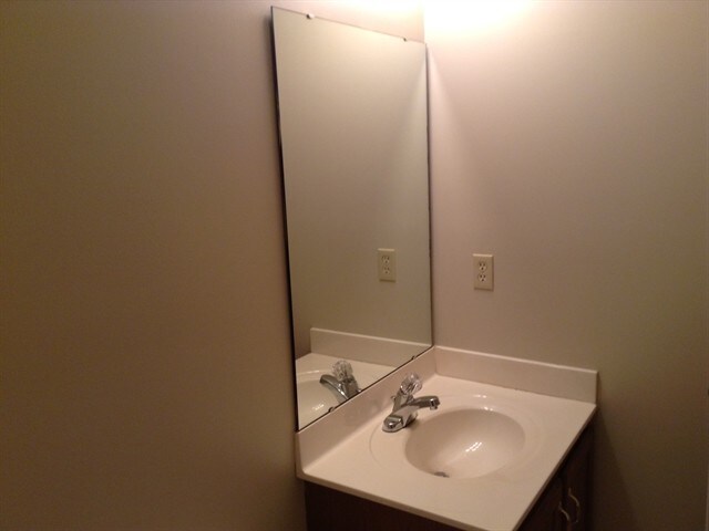 Building Photo - 2479 Camellia Ct