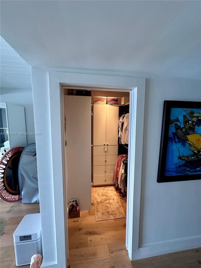 Building Photo - 166 Harbor Dr