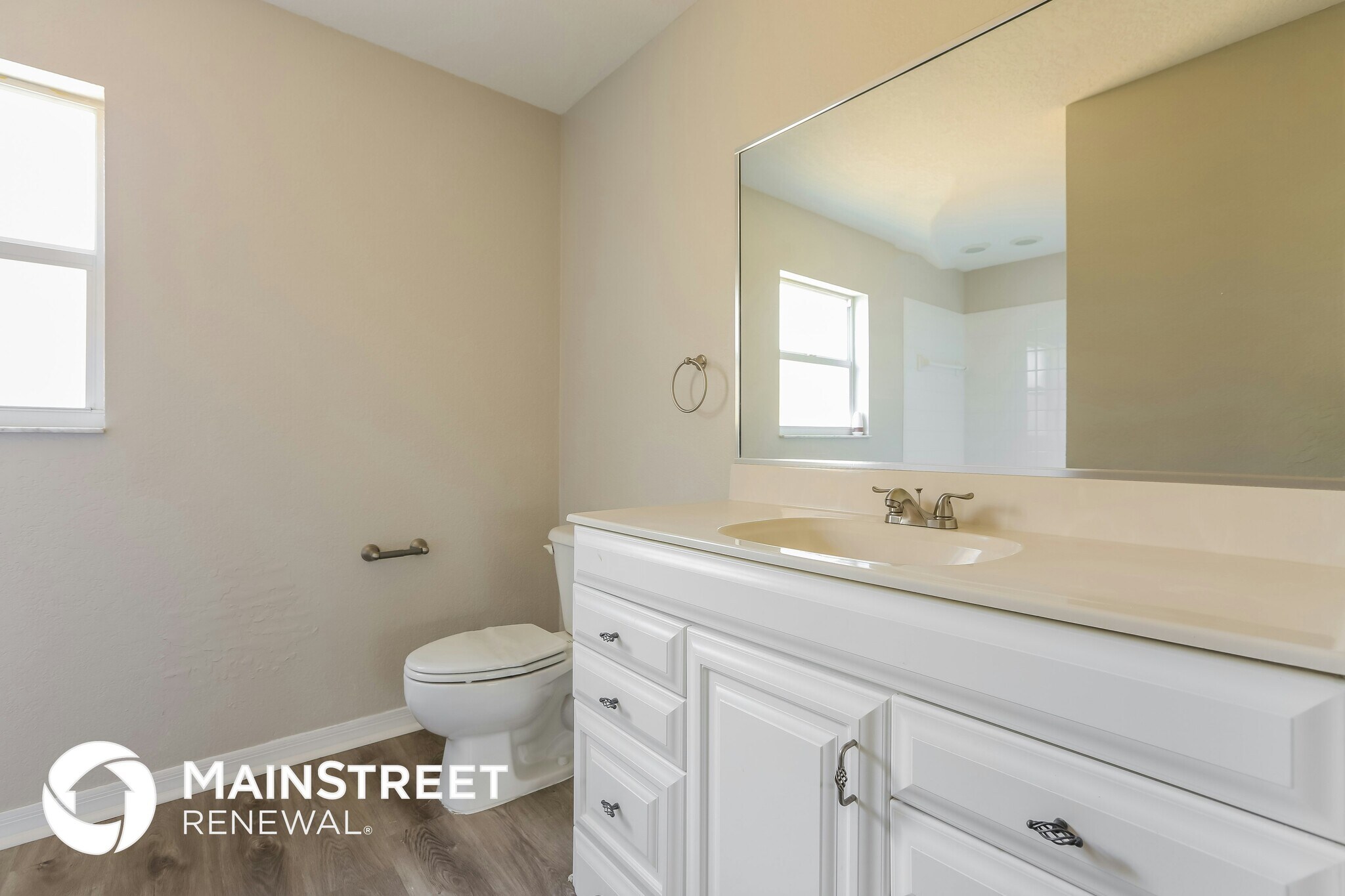 Building Photo - 3021 Duar Terrace