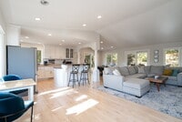 Building Photo - Lake Minnetonka Home with Dock & Covered Slip