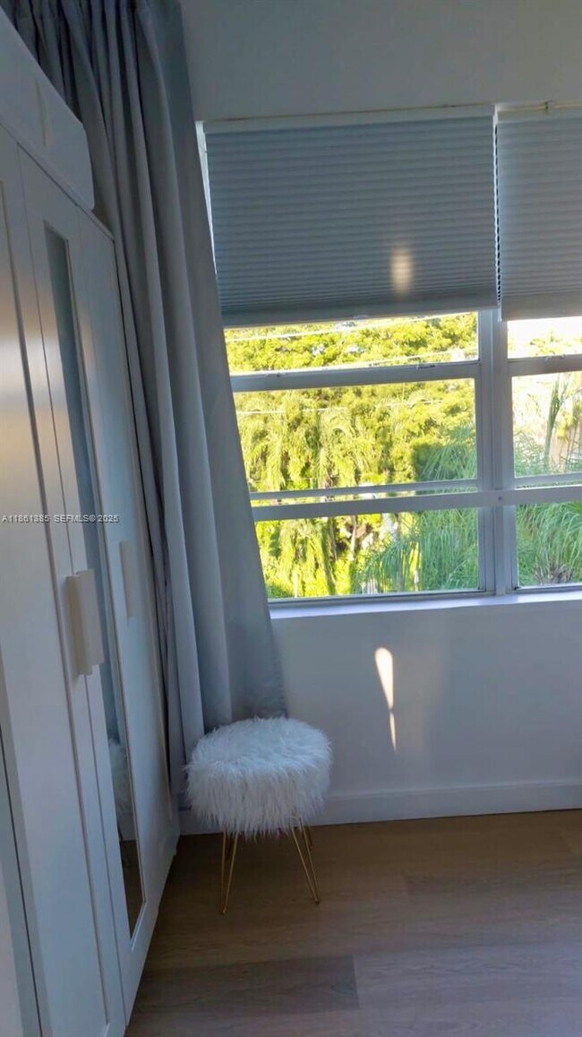 Building Photo - 1358 Pennsylvania Ave