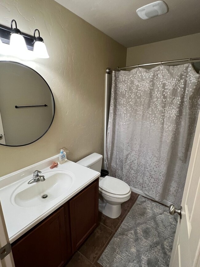 Building Photo - Great 3 bd 2 bath home!
