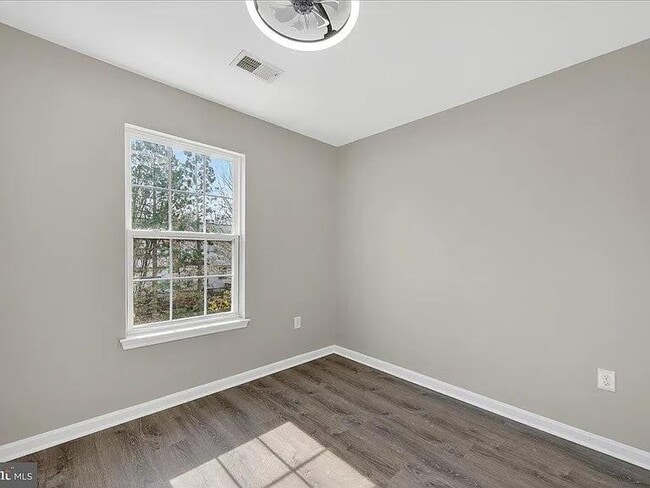 Building Photo - 22989 Whitehall Terrace