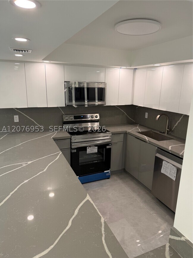 Building Photo - 801 Three Islands Boulevard