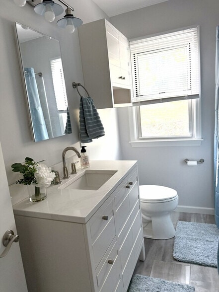 Building Photo - 5290 Clark Rd