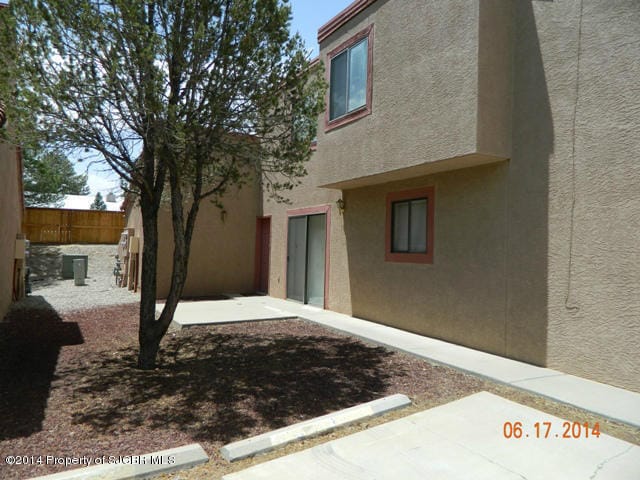 Primary Photo - 5200 Villa View Dr