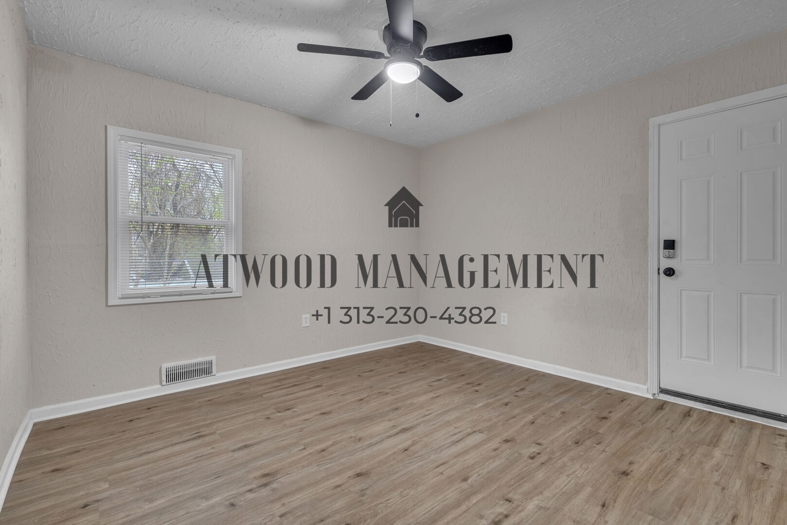 Building Photo - This beautifully updated 3-bedroom, 1-bath single-family home is ready for move-in!