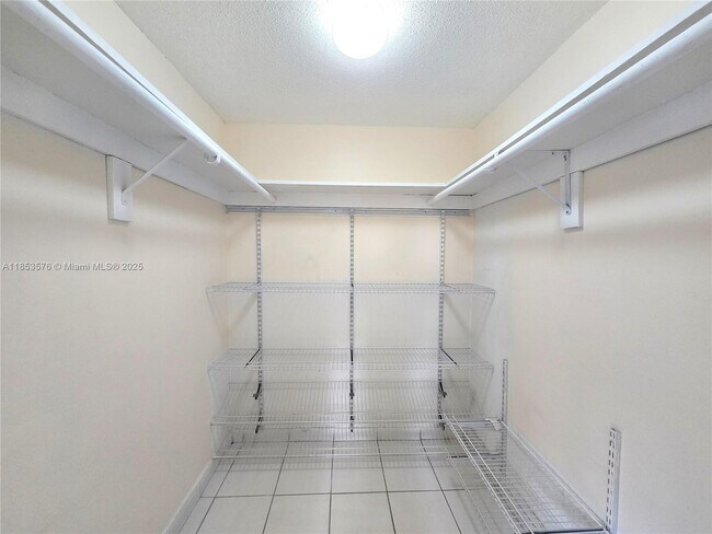 Building Photo - 9962 SW 88th St