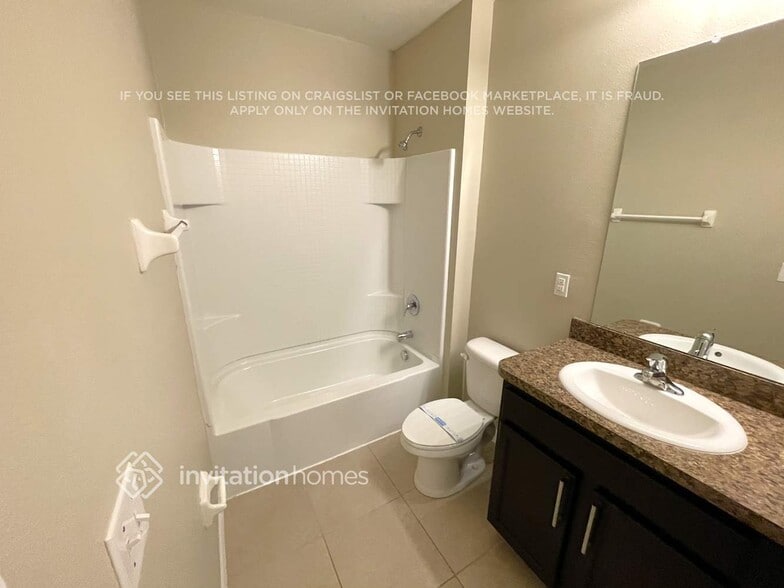 Building Photo - 16914 Secret Meadow Dr