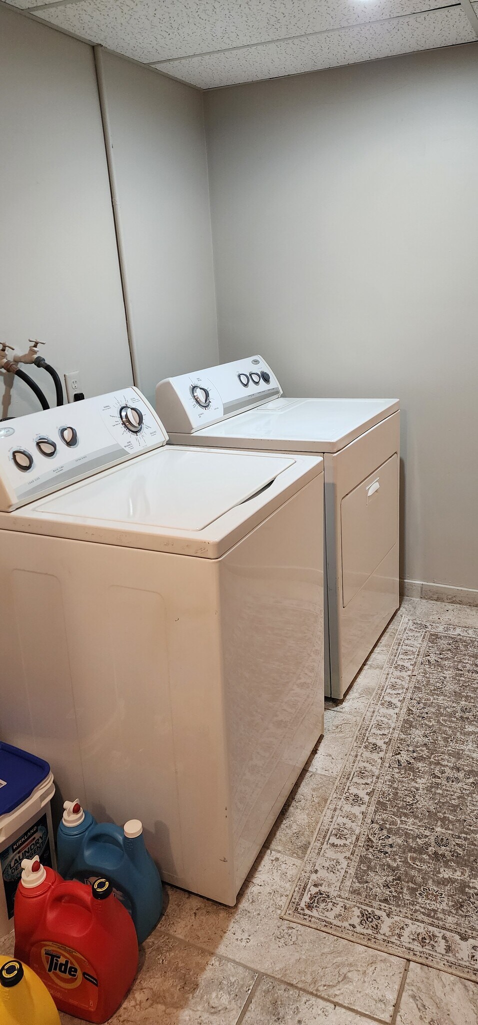 Building Photo - 1160 N Colonel Rd